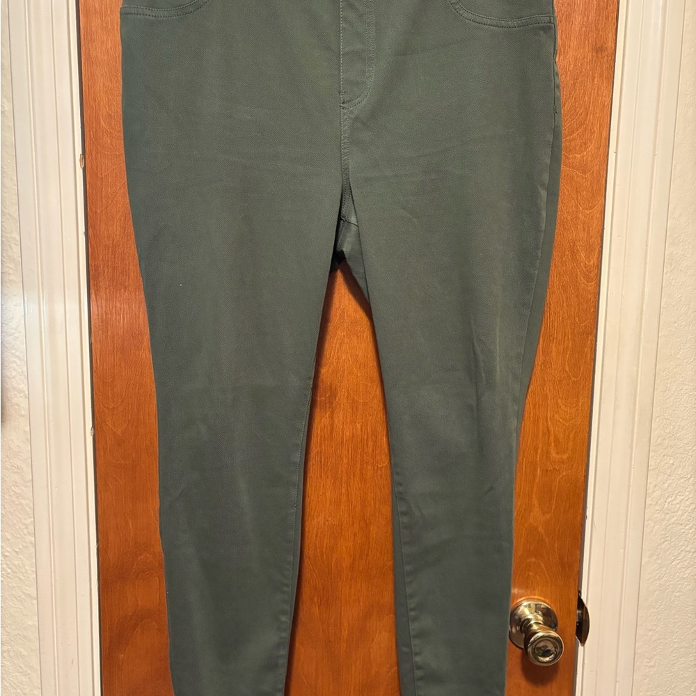 Time and Tru Green Skinny Jeans